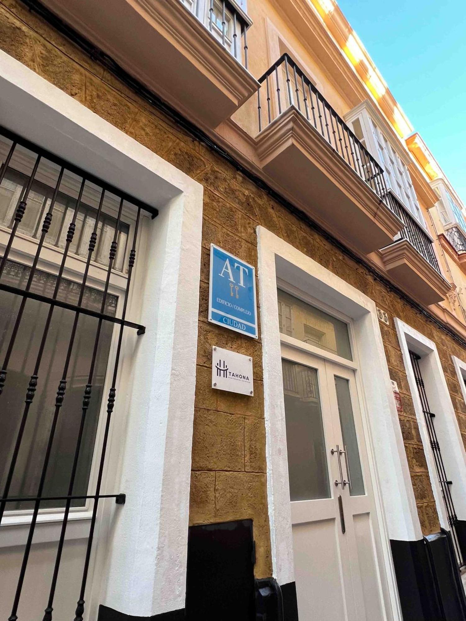 Apartamentos La Tahona Cádiz Exterior foto