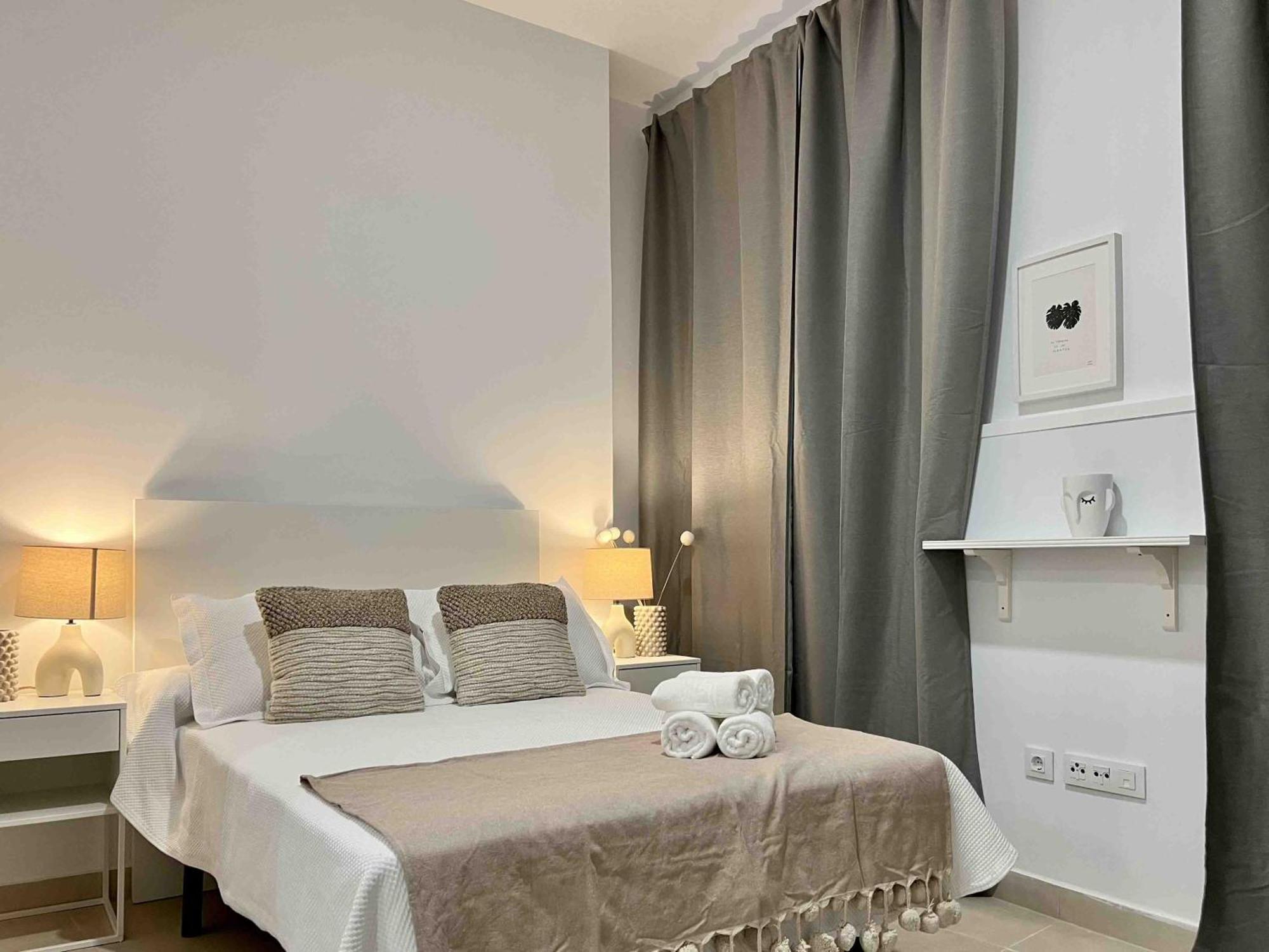 Apartamentos La Tahona Cádiz Exterior foto